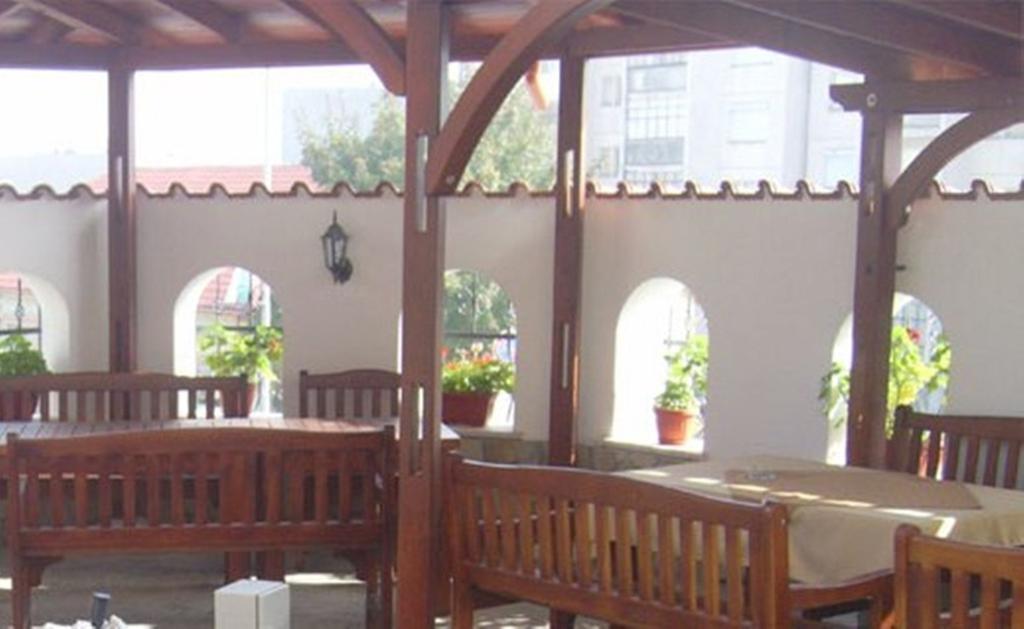 Family Hotel St. Constantine And Helena 이바일로브그라드 외부 사진