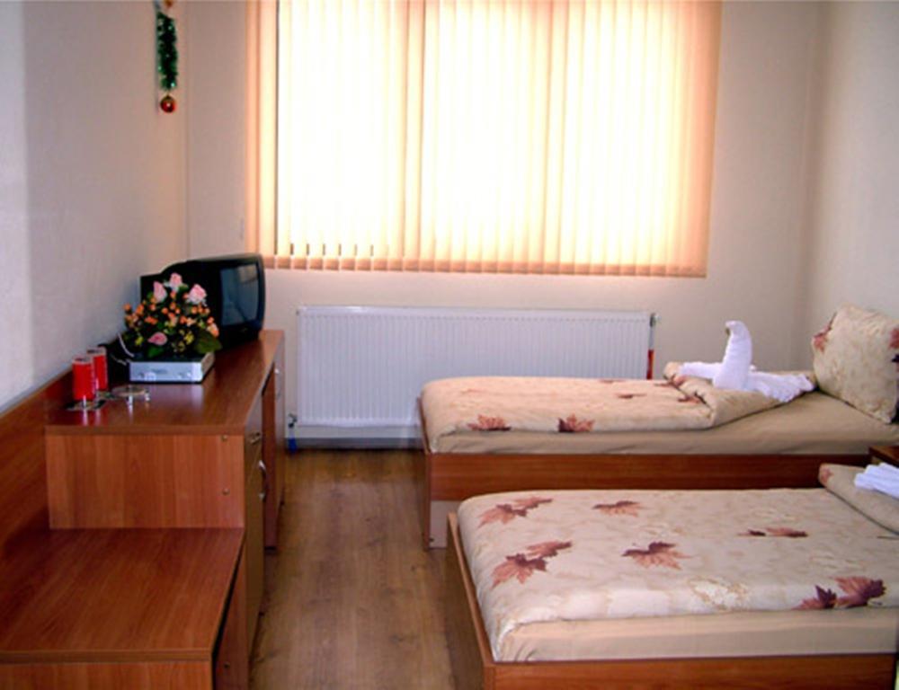 Family Hotel St. Constantine And Helena 이바일로브그라드 외부 사진