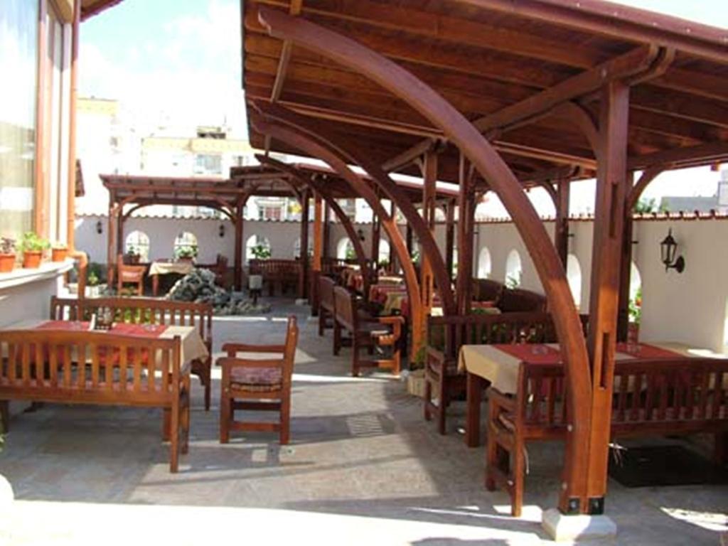 Family Hotel St. Constantine And Helena 이바일로브그라드 외부 사진